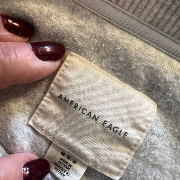American Eagle, women's size M sweatshirt, crew neck - Picture 5 of 5